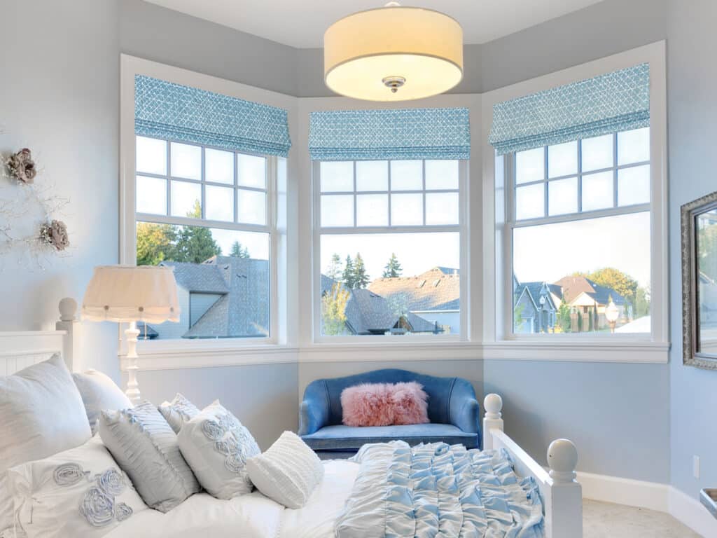 Window Treatment Ideas for Bedrooms: Stylish & Cozy Designs